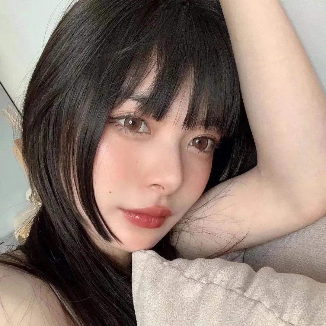 莎拉伯·恩哈特海报